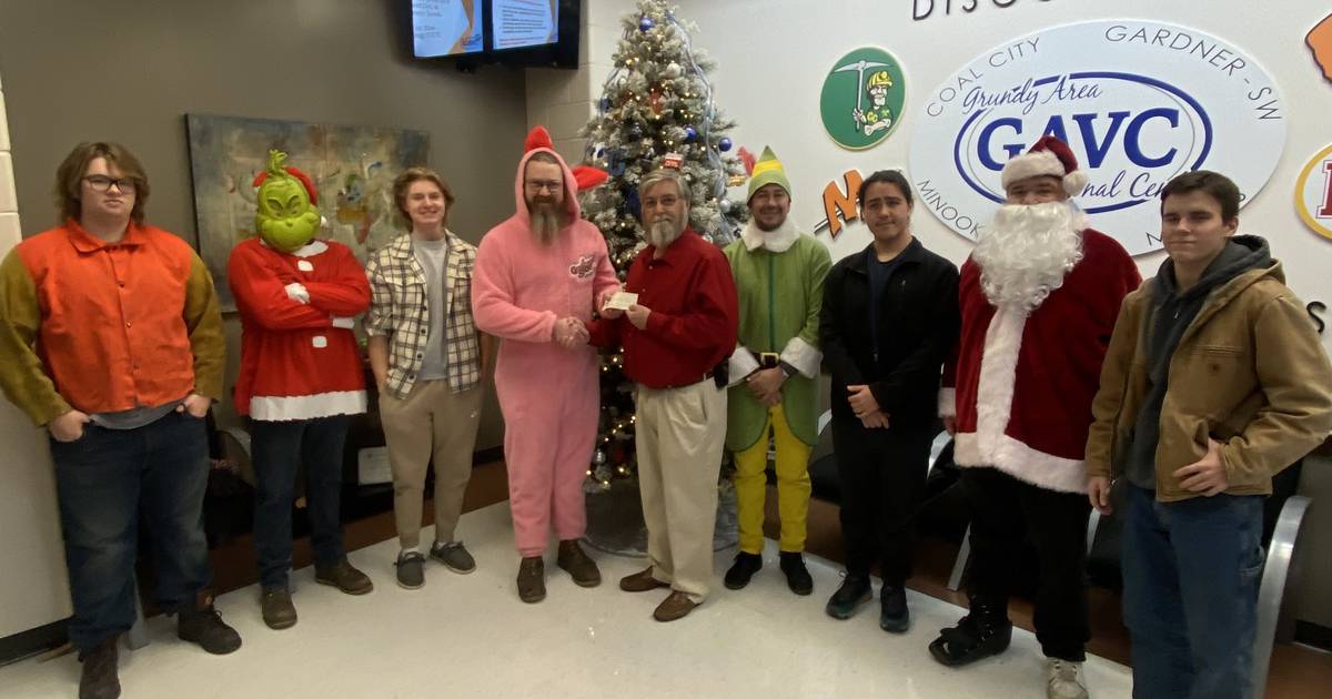 Grundy County Vocational Center donates 2,500 to veteran’s assistance