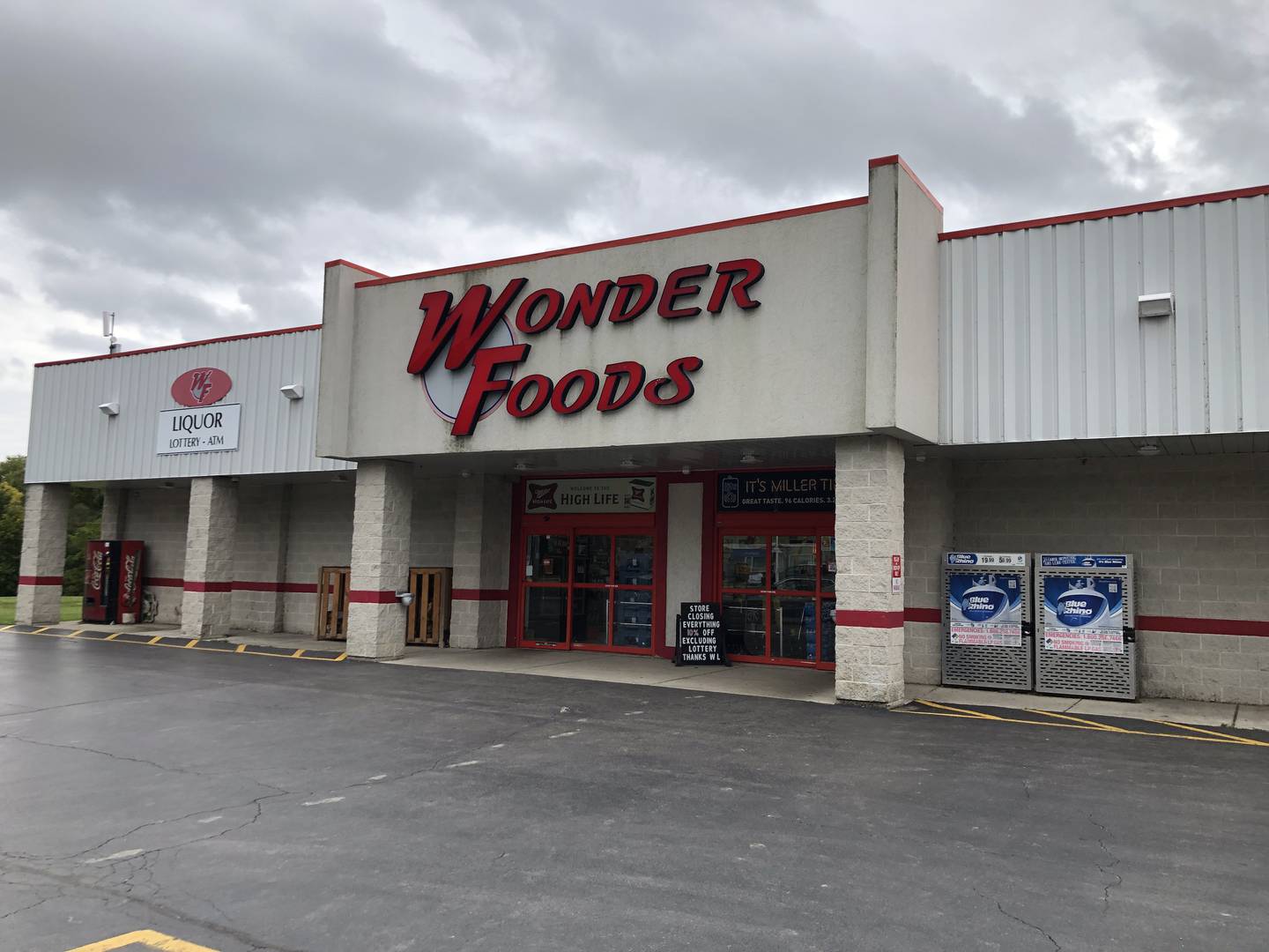 Management at Wonder Foods, 7505 Hancock Drive, Wonder Lake, announced the grocery store is closing. The store announced on Sunday, Oct. 16, that everything in the building except lottery tickets would be sold at a 10 percent discount.