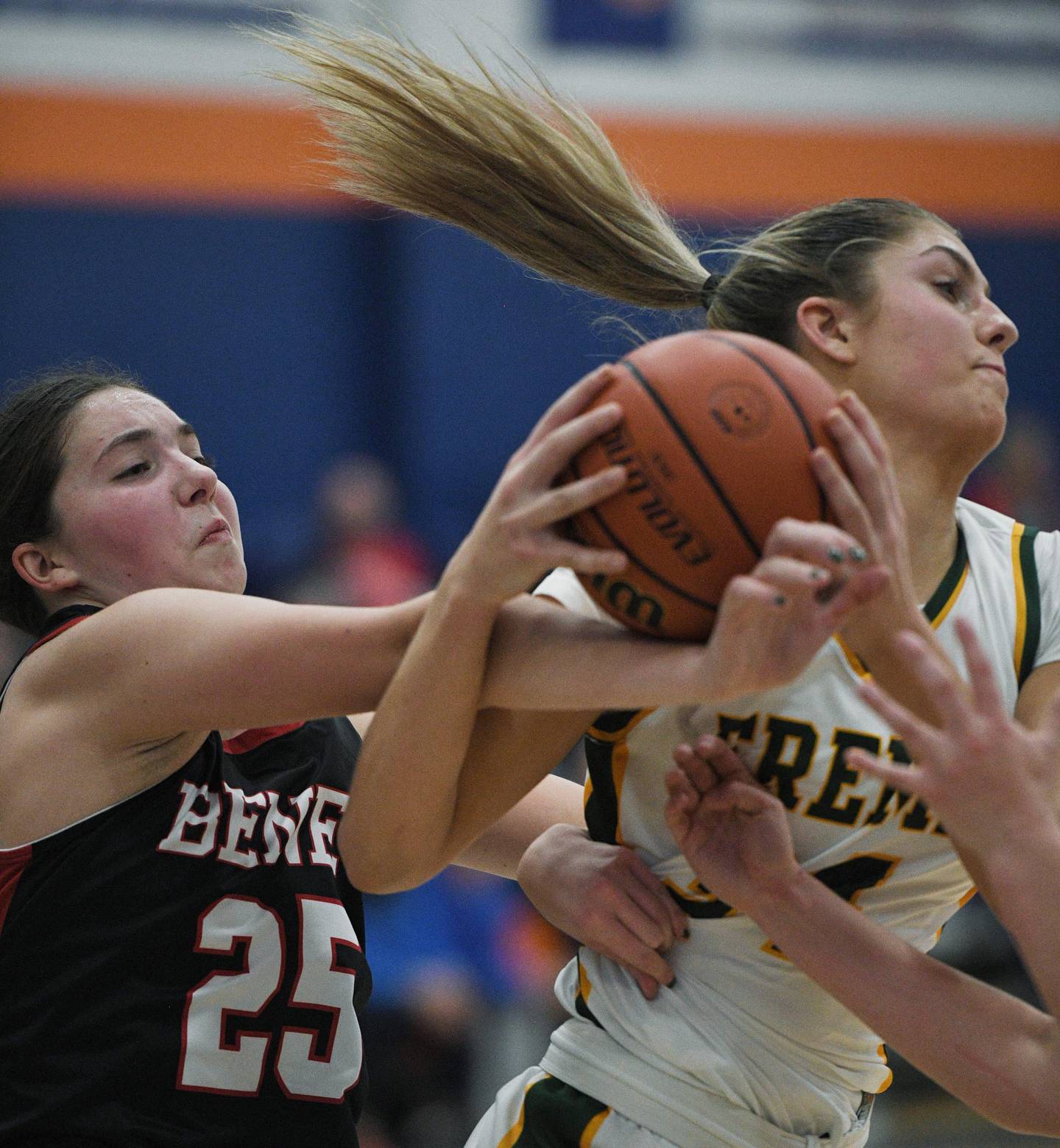 John Starks/jstarks@dailyherald.com
Fremd’s Brynn Eshoo, right, and Benet’s Samantha Trimberger battle for the ball in the semifinal game of the Morton College girls basketball tournament in Cicero on Thursday, December 29, 2022.