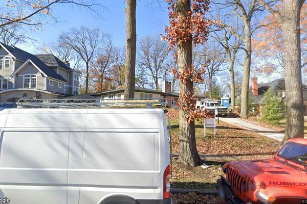 Single-family home in Glen Ellyn goes for $1.1 million