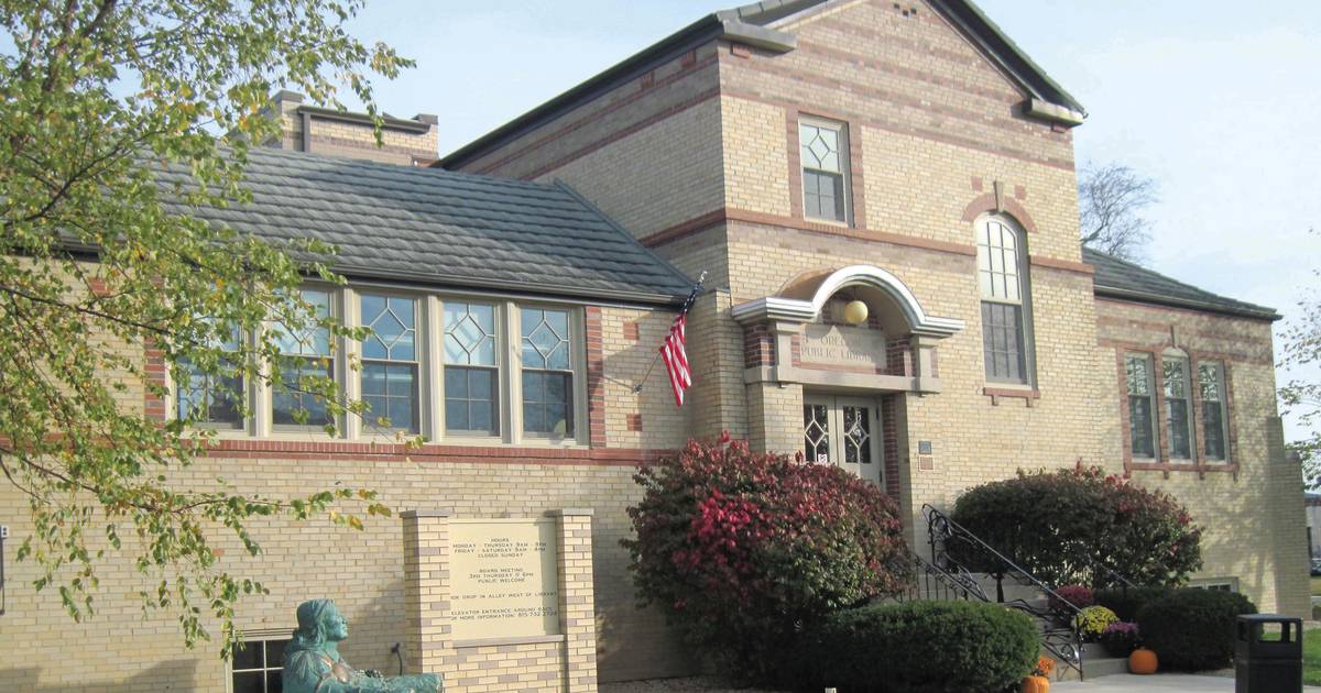 Pick up a Winter Blues Bundle at the Oregon Public Library