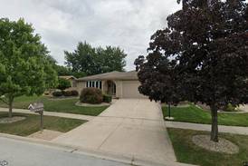 Sale closed in Tinley Park: $425,000 for a three-bedroom home