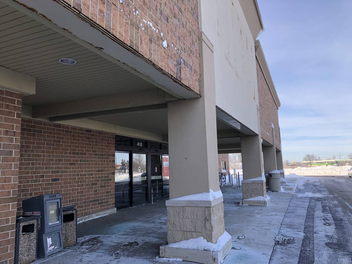 McHenry County could open a new election center at this former Aldi grocery store in Woodstock. Shown Jan. 15, 2024.