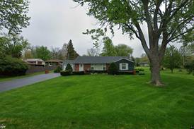 Joliet: Single-family home goes for $305,000