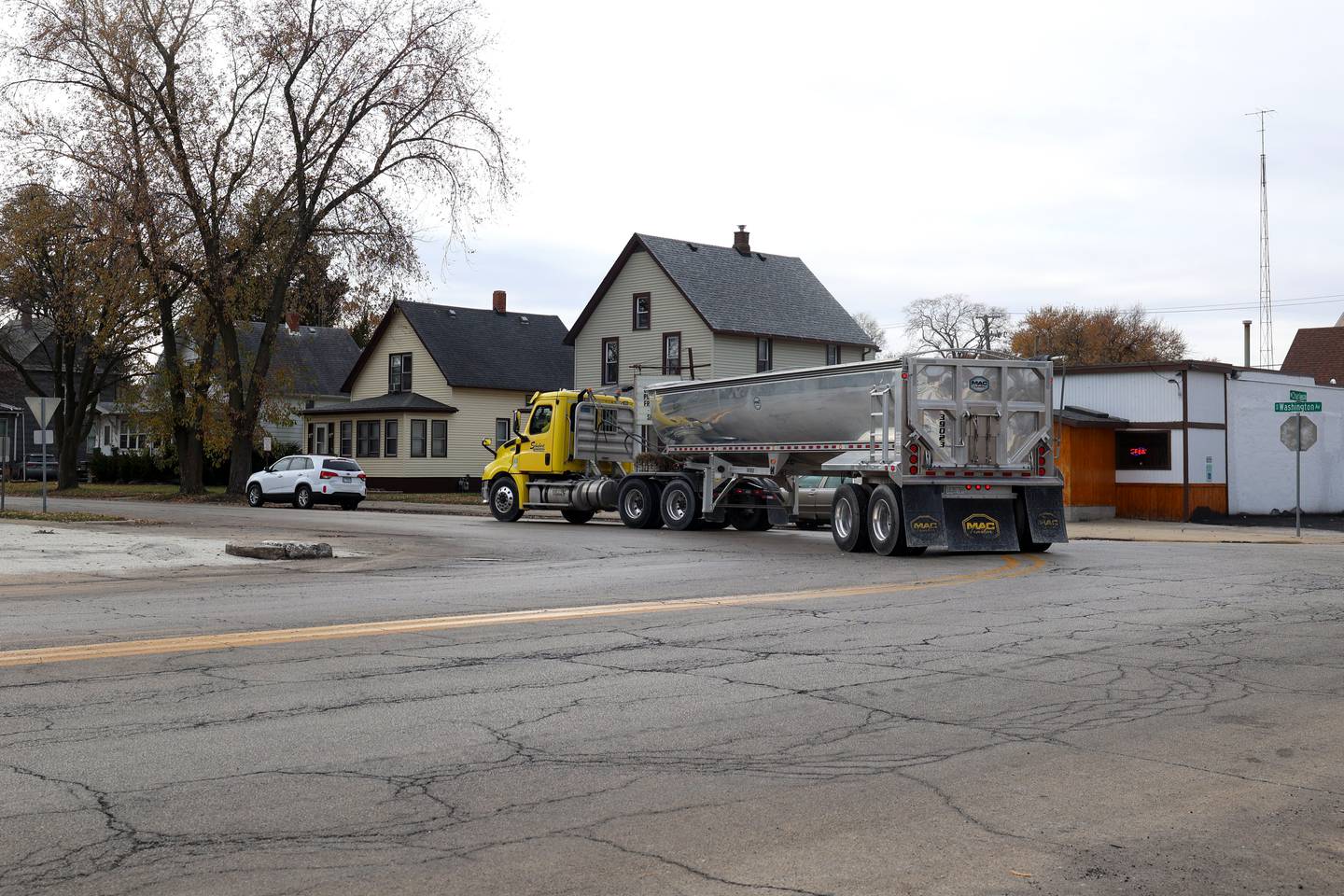 A semi-truck makes a turn over cracked pavement on Route 115 in Kankakee. The pavement condition has a 3.8 rating (out of 9) which falls under the poor category and has significant fatigue cracking, according to the Illinois Department of Transportation.
The portion of Route 115 - from U.S. Route 45/52 (West Water Street) to Jeffery Street, is set for rebuild project by IDOT in spring 2028.