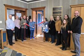 Public sewing room opens at Streator library