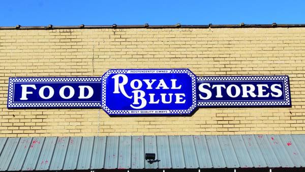 Stillman Valley businesses are royally hand-in-hand