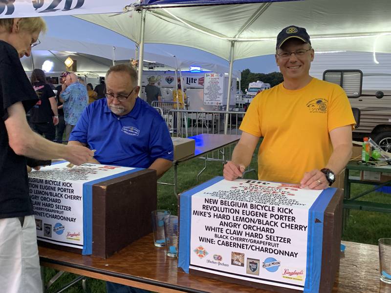 The McHenry Area Rotary Club is holding a mixer from 5 to 7 p.m. on Thursday, June 16, 2022 at The Vixen in McHenry.
