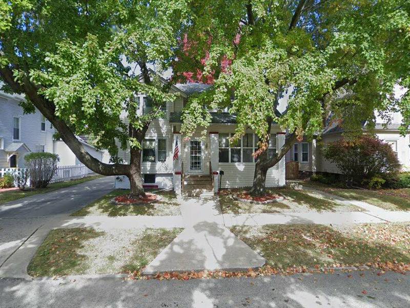Single-family home built in 1889 sells for $185,000 in Streator
