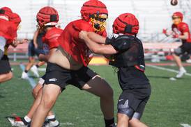 Kane County Week 9 notes: With DuKane Conference up for grabs, Batavia’s Ryan Myers goes both ways on the line