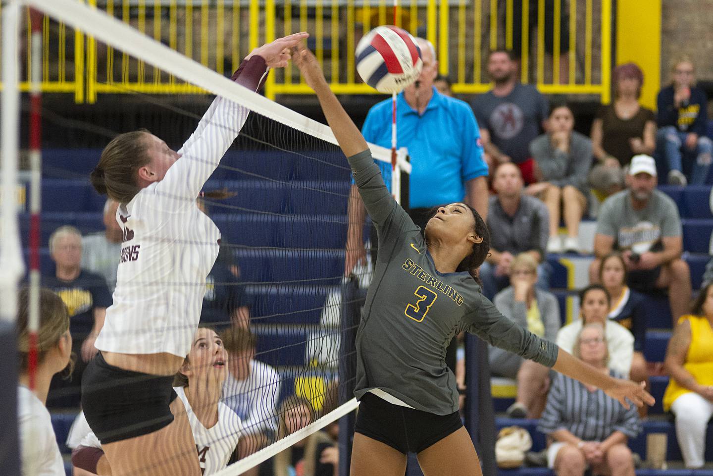 Sterling’s Delali Amankwa works the net against Moline Thursday, Sept. 1, 2022.