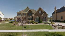 Single-family home in Elgin goes for $950,000