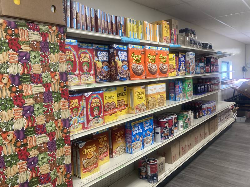 A shelf of cereal and oatmeal at the Lockport Fish Food Pantry.
Thursday, Oct. 29, 2025.