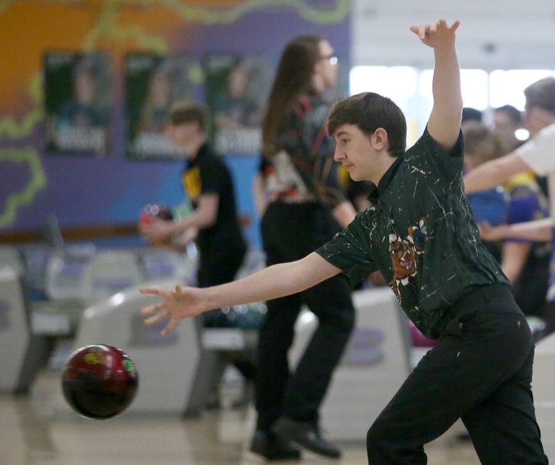 St. Bede's Devin Steil bowls in the Regional Bowling meet on Saturday, Jan. 14, 2023 at the Illinois Valley Super Bowl in Peru.