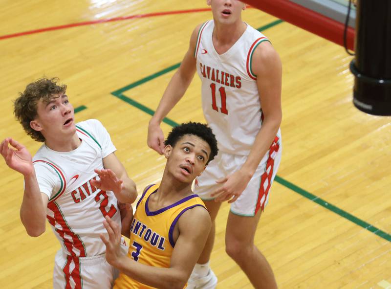 L-P's John Sowers lets go of a shot against Rantoul's Iysean Autman on Friday, Dec. 19, 2025 in Sellett Gymnasium at L-P High School.