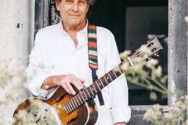 Folk singer Vallillo to perform June 12 in Ottawa
