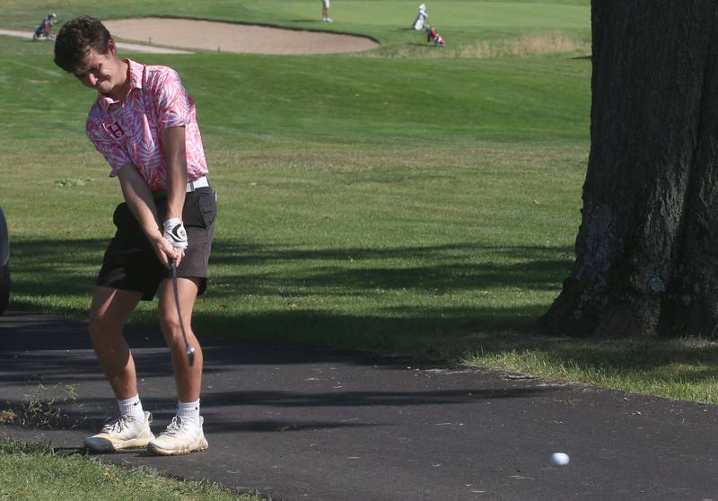 Halls Johnni Escatel hits toward the hole during the Pirate Invitational on Monday, Sept. 15, 2025 at Deer Park Golf Club in Oglesby.