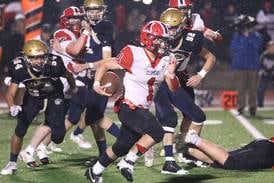 Amboy overcomes early deficit, tops Polo 30-20 for third straight I8FA title