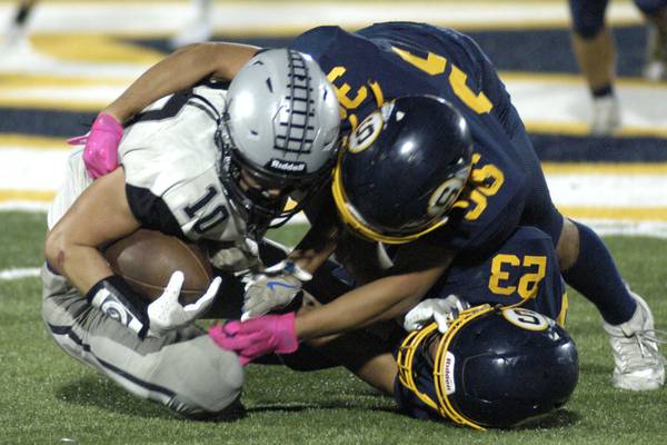 Sterling continues momentum, dispatches Galesburg