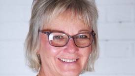 Parade planned for retiring principal