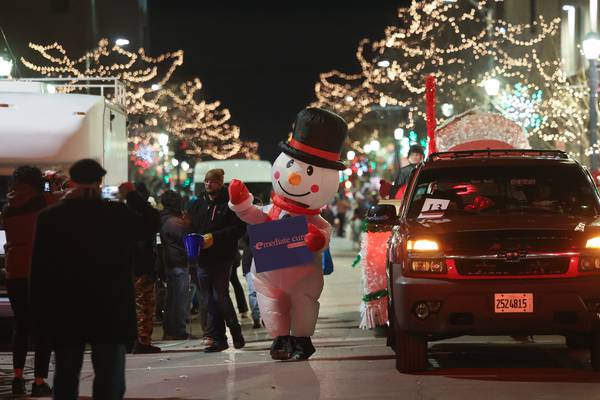 Joliet’s annual Light up the Holidays festivities to showcase new City Square