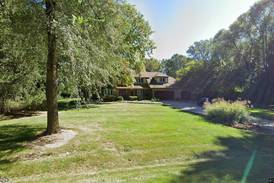 Sale closed in St. Charles: $660,000 for a single-family home