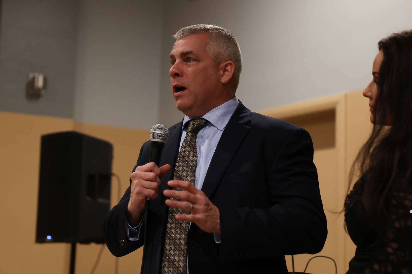 Joliet mayor Bob O’Dekirk thanks his supporters after announcing that he called mayor candidate Terry D’Arcy to concede and let him he would help in the transition.