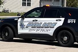 Teen in Joliet accused of carrying two loaded guns in backpack