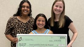 Friends of Lake Villa Library District award scholarships