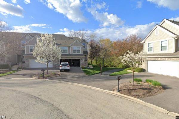 Single-family home sells in Oswego for $420,000