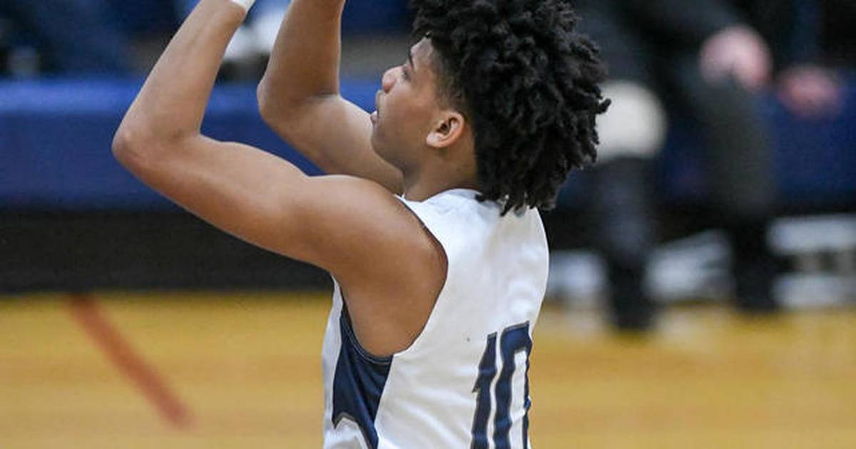 Boys Basketball: Ray J Dennis Wolves get defensive charge past