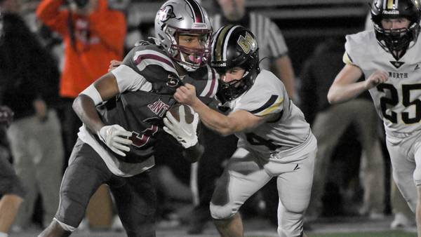 Kickoff return TD helps Antioch hold off Grayslake North 