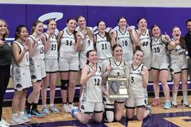 Midland tops Yorkville Christian for first regional title since 1999