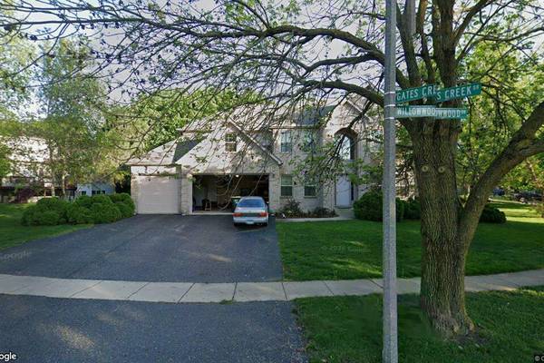 Four-bedroom home in Oswego sells for $525,000