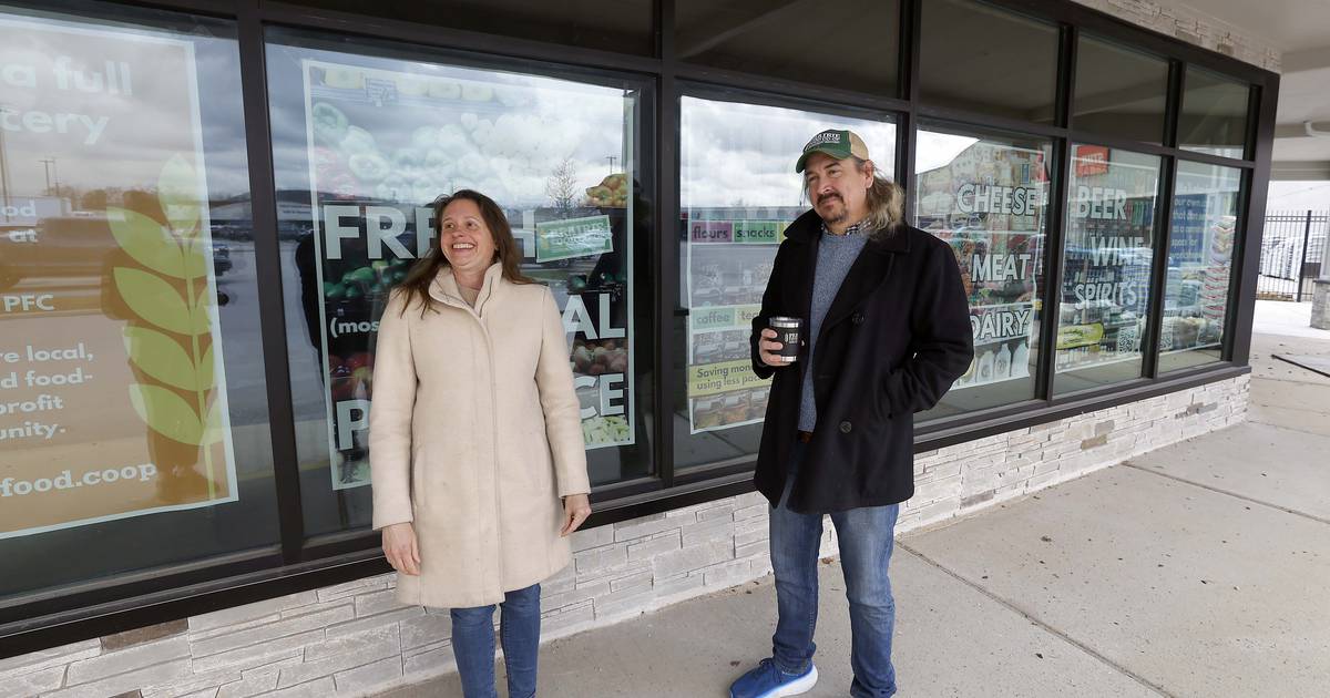 ‘In it for the long haul’: Prairie Food Co-op gets ready to build Lombard grocery store