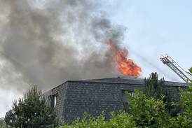 Joliet apartment building on fire 