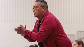 Girls basketball: Hinsdale Central, after tumultuous week, takes the court with new coaching staff