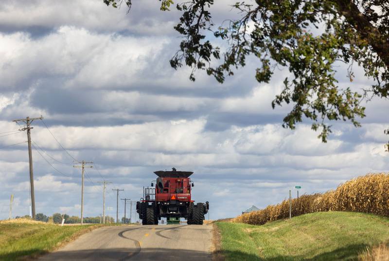 Illinois Farm Business Farm Management data shows central Illinois farms growing corn on high-productivity farmland saw a 25% rise in machinery related costs from 2021 to 2024.