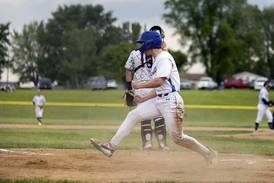 Newman holds off Marengo in Class 2A sectional semifinal win