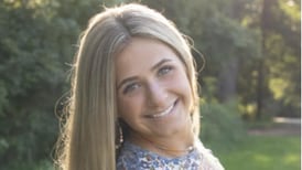 Senior Spotlight>Kierra Wozniak (Hall High School)