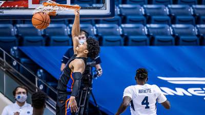 Ex-Oswego East star Ray J Dennis puts in the work during pandemic, has Boise State poised for big year