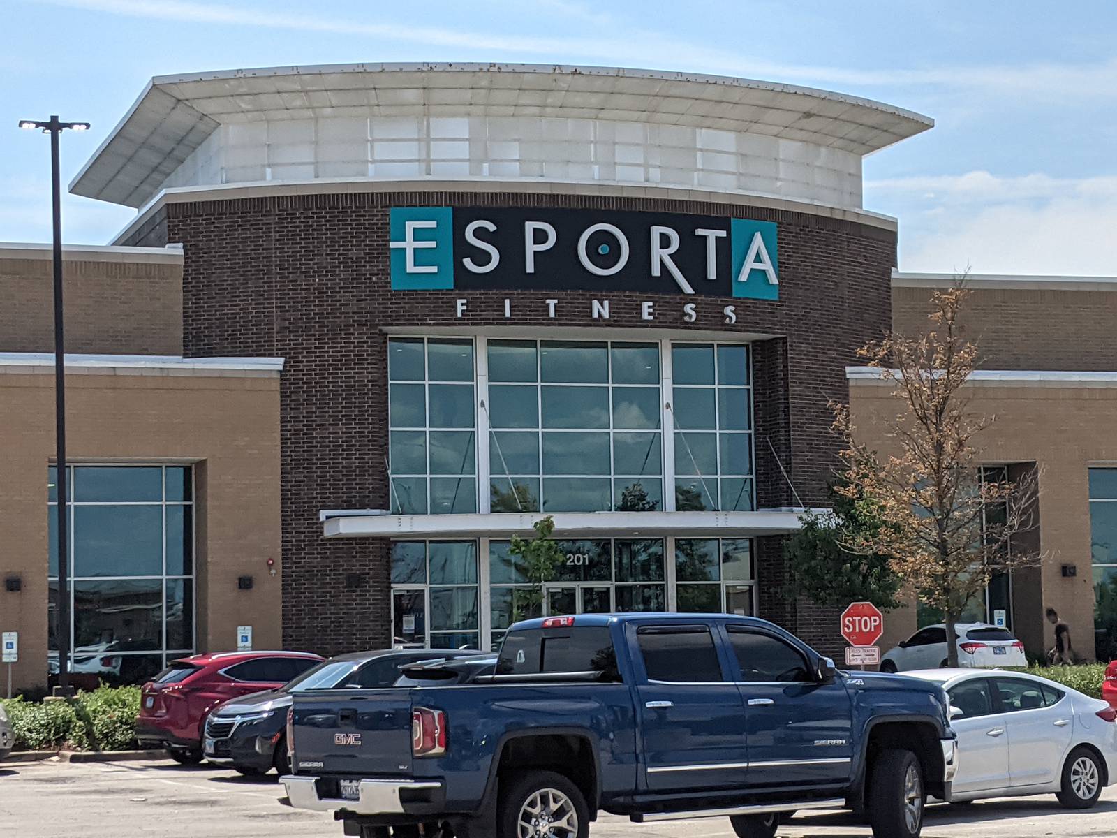 What Time Does Esporta Close