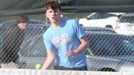 Boys tennis: Pirates pull out close matches for 4-1 victory over Morris