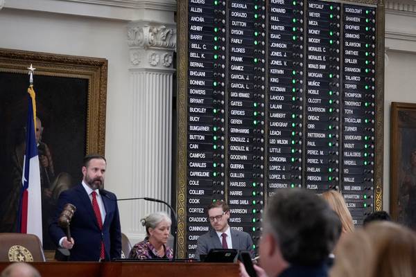 Democrats prevent Texas House from moving forward with Trump-backed congressional map