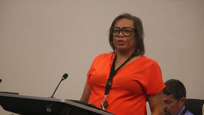 DeKalb District 428 mulls ways to entice more substitute teachers