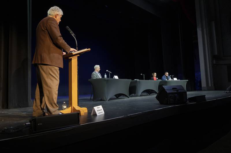 Moderator Dave Hellmich runs the Dixon candidates forum held on Thursday, March 16, 2023 at the Dixon Historic Theatre.