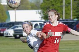 Girls soccer: Streator gets fast start on new pitch, Lisle ultimately gets 3-1 victory