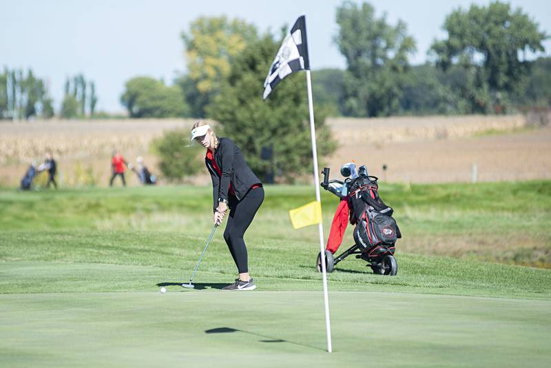 Erie-Prophetstown’s Hannah Huisman putts on #15 at Deer Valley during class A girls regional golf Thursday, Sept. 29, 2022.