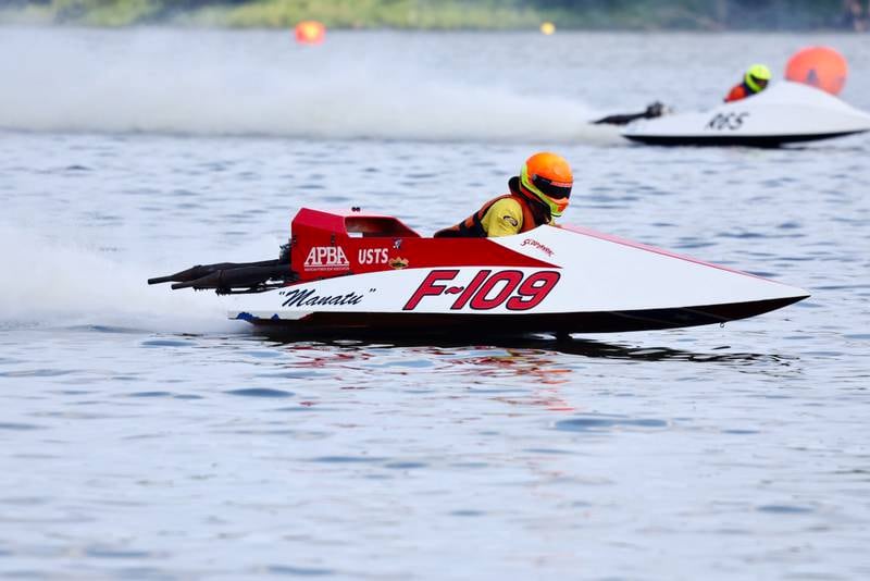 Brady Brinkman of Springfield, races during the APBA Pro National Boat Races on Sunday, July 27, 2025 in DePue.