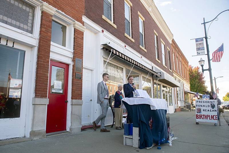 Grantham, England mayor Graham Jeal speaks in front of the birthplace of Ronald Reagan in Tampico during a visit Friday, Oct. 7, 2022. Grantham is the birthplace of former United Kingdom prime minister Margaret Thatcher. The two towns announced a sister city relationship on Friday.